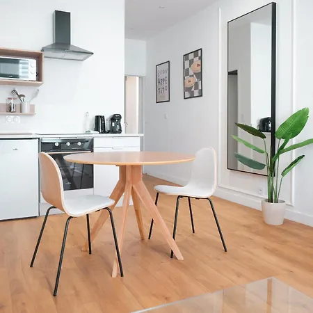 Joli Chaleureux Centre - 2 Personnes Апартаменты